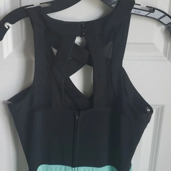 Crystal Doll Prom/Formal Dress Size 7 EUC - Picture 4 of 7